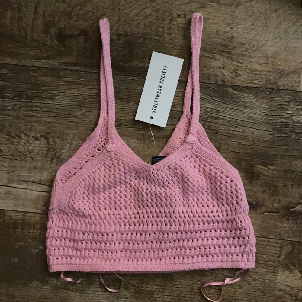 NWT STREETWEAR SOCIETY Cute Pink Crochet/Knitted Crop Top - Picture 12 of 15